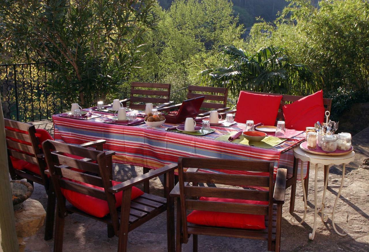 Villa Le Refuge Des Pots Rouges Cros  Exterior foto